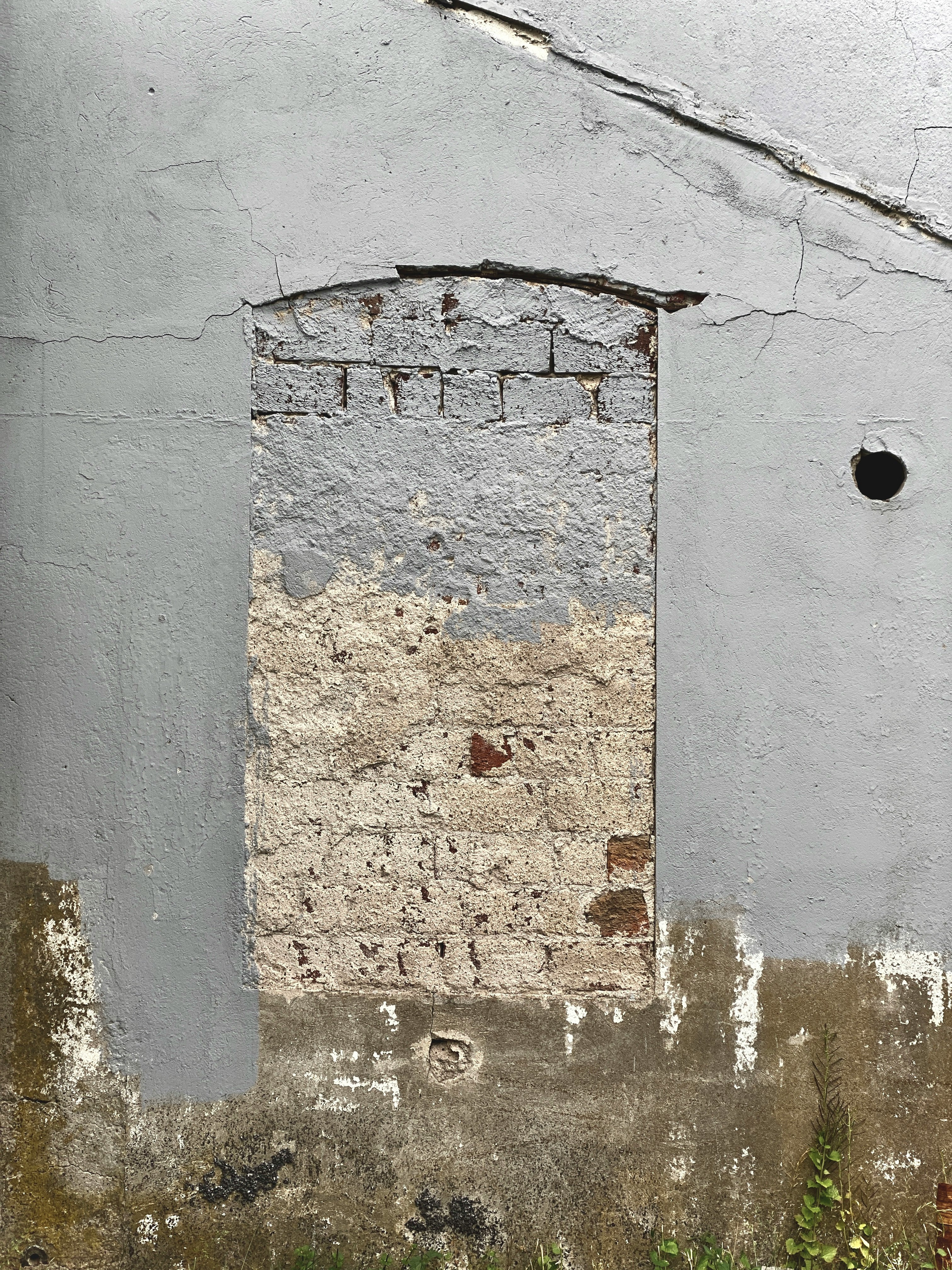 white and blue concrete wall